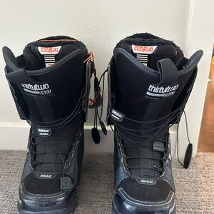 thirtytwo Women's Black Athletic Shoes